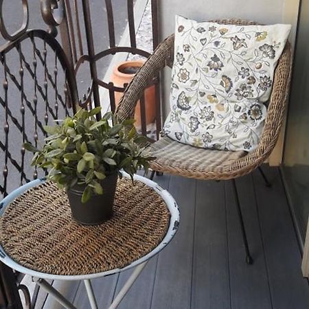 Joli Loft Dans Village Pittoresque Peret Bagian luar foto