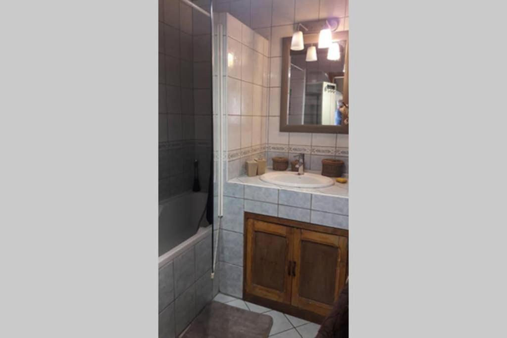 Joli Loft Dans Village Pittoresque Peret Bagian luar foto